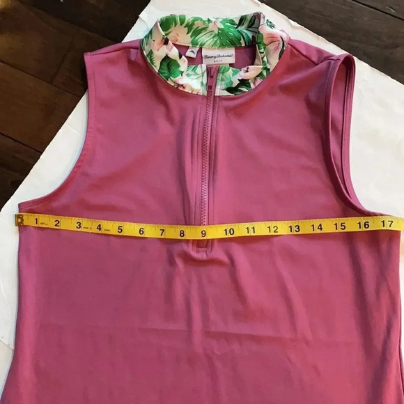 Tommy Bahama sleeveless mock neck golf dress plum/mauve leaf print trim Size M - Picture 4 of 10
